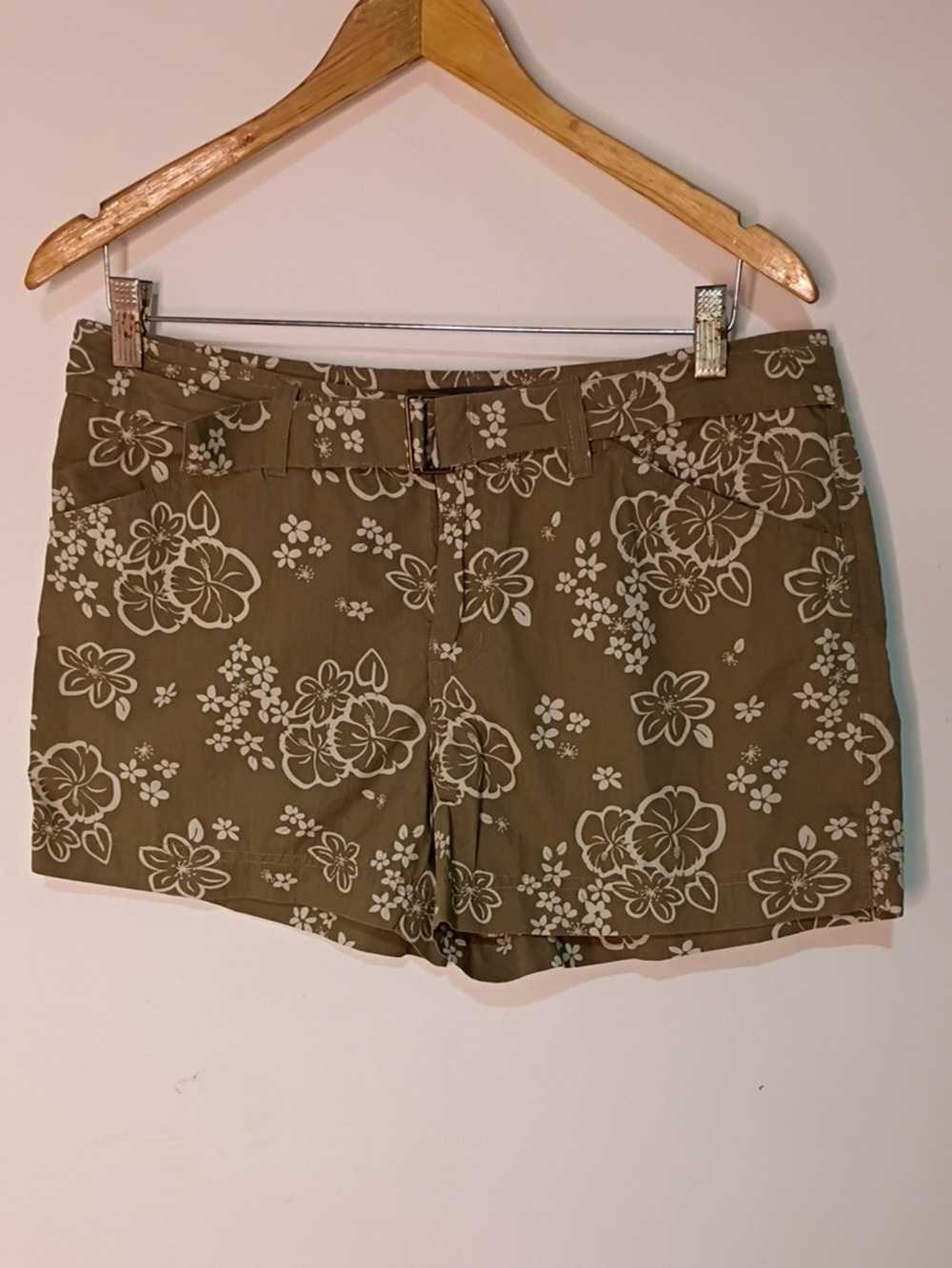Y2K Jacob Annex Shorts Womens/Girl Khaki Floral Low Rise Belt Button Pockets